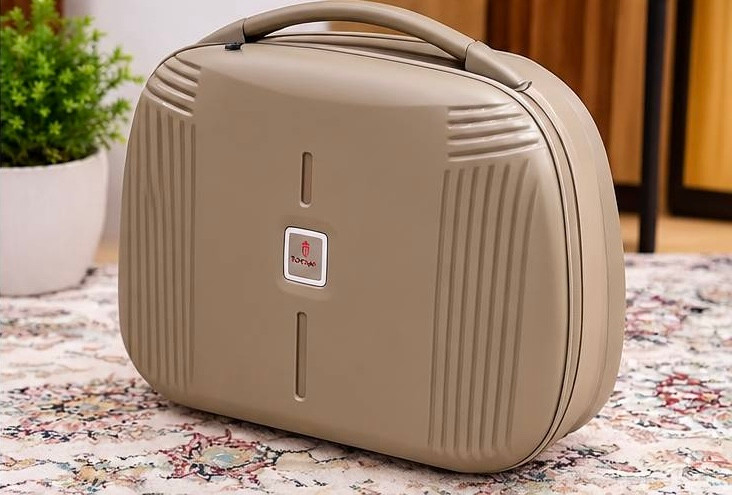 چمدان آرایشی برند تراواگو(travago) اصل- رنگ خاکی